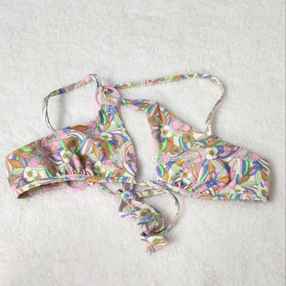 New!For‎ Love and Lemons Devon Triangle Bikini Top